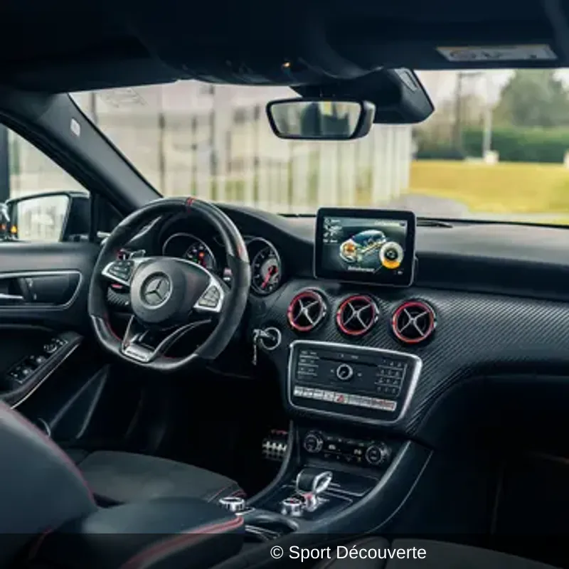 Balade en Mercedes A45 S AMG à Paris