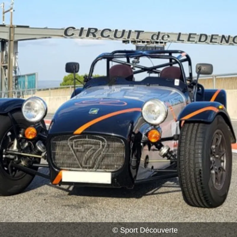 Baptême en Caterham sur le circuit de Lédenon