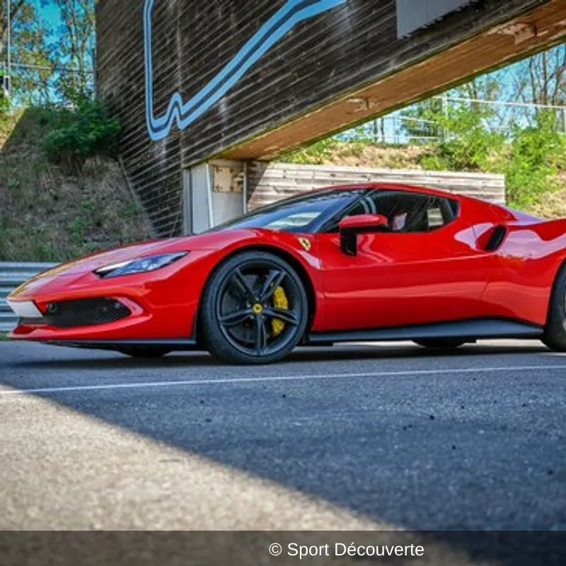 Baptême en Ferrari 296 GTB sur le circuit de Lurcy-Lévis