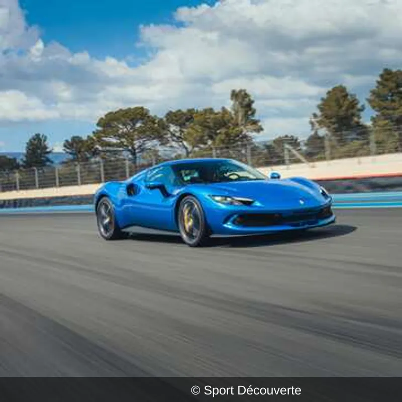 Baptême en Ferrari 296 GTB sur le circuit de Pau-Arnos