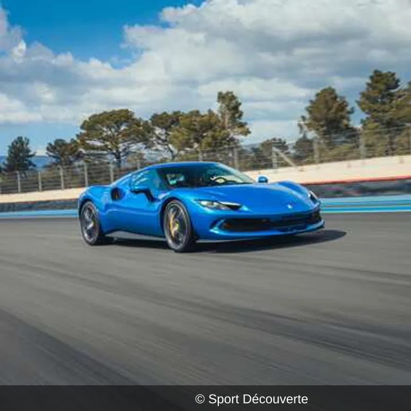 Baptême en Ferrari 296 GTB sur le circuit du Castellet