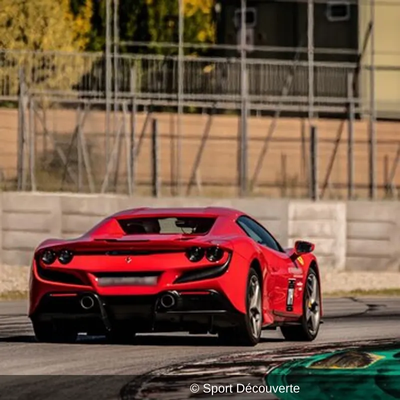 Baptême en Ferrari F8 Tributo sur le circuit du Luxembourg