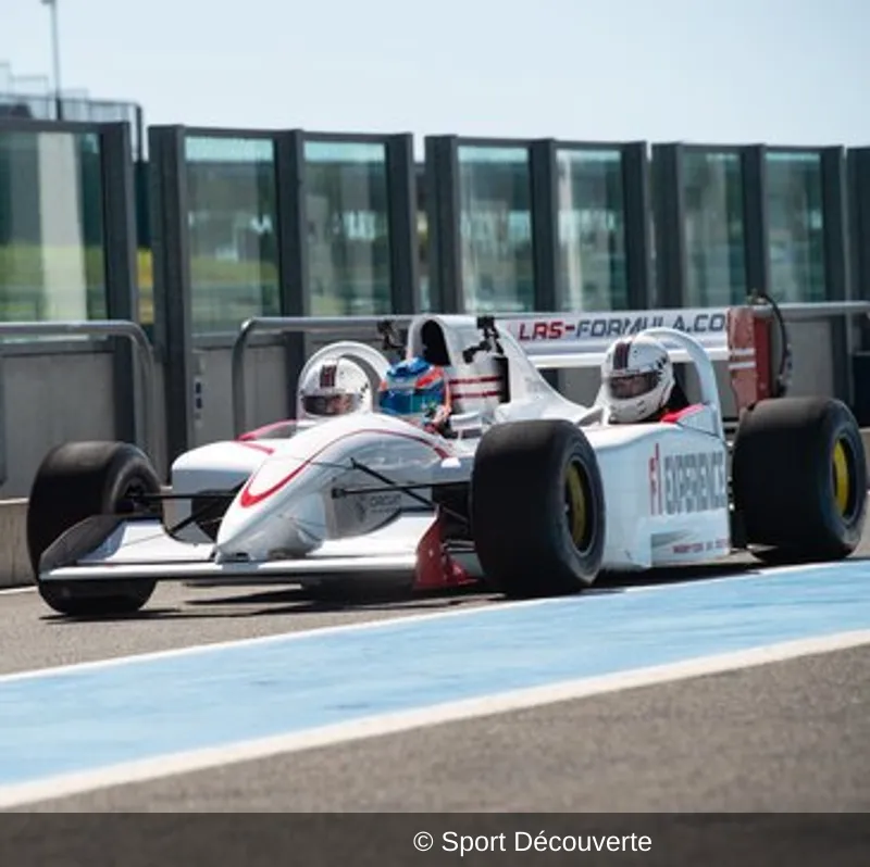 Bapteme en Formule 1 sur le Circuit de Barcelone
