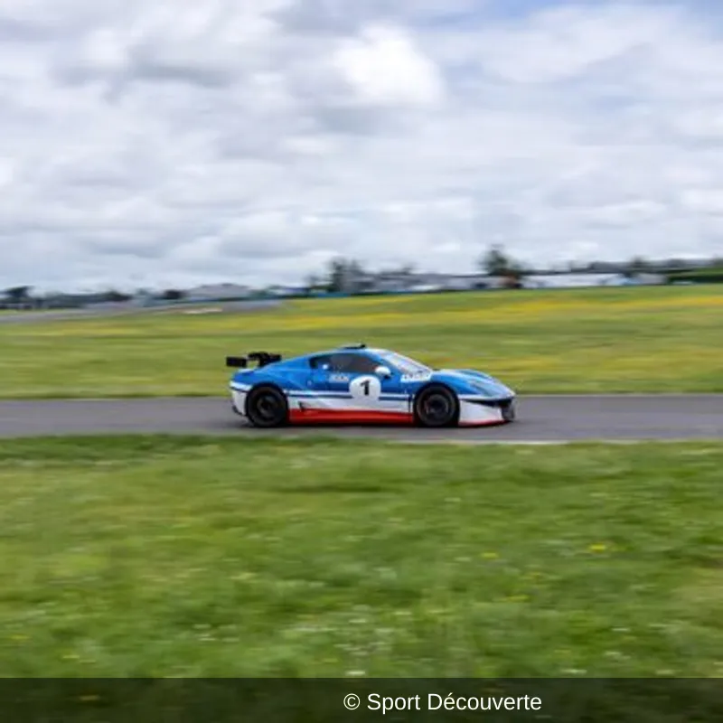 Baptême en Ligier sur le circuit de Magny-Cours