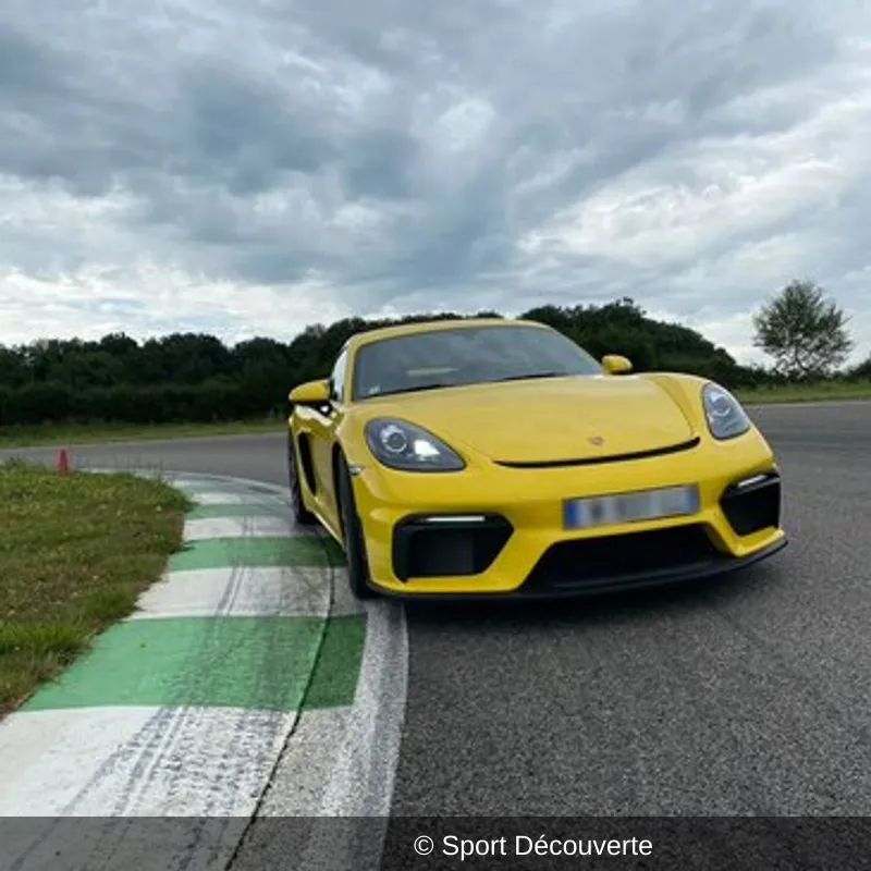 Baptême en Porsche 718 Cayman GT4 sur le circuit Vaison Piste