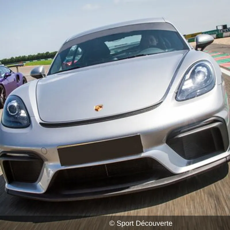 Baptême en Porsche Cayman GT4 sur le circuit de Chambley