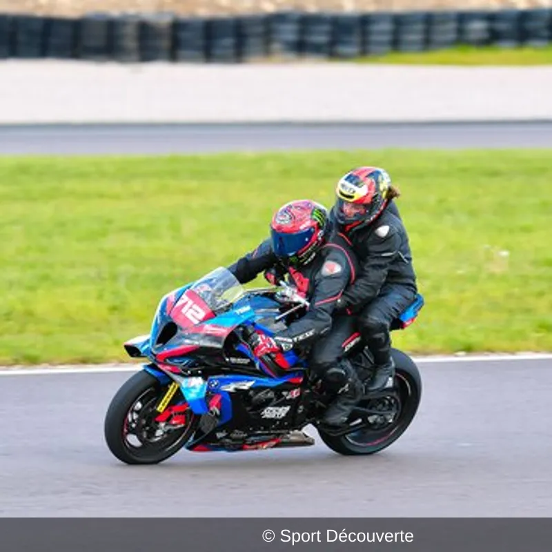 Baptême Sensations Moto en BMW S 1000 RR sur le circuit de Magny-Cours