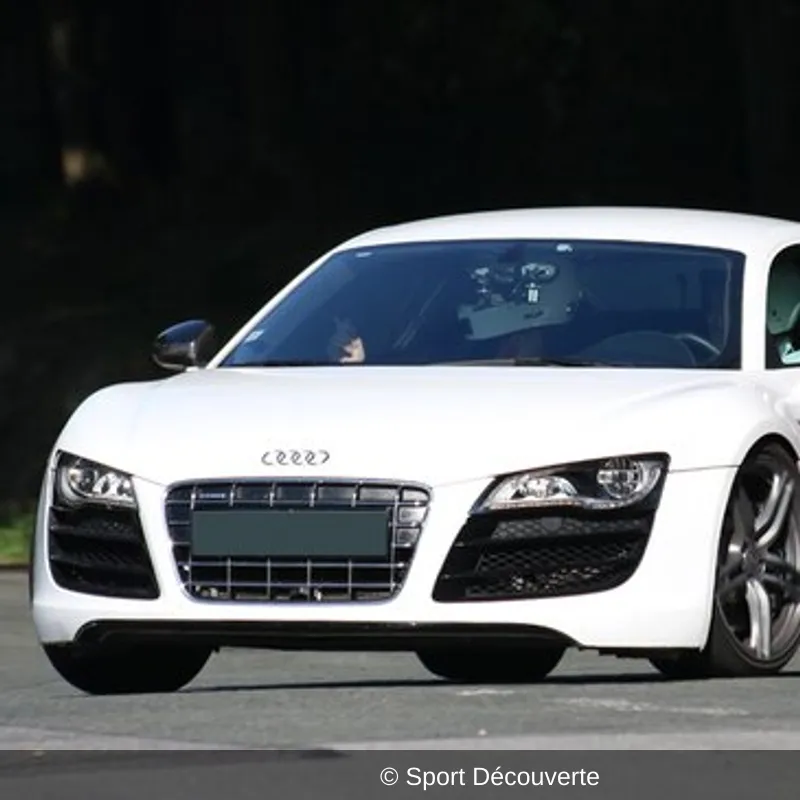 Coffret Pilotage Audi R8 V10 sur le circuit de Ladoux