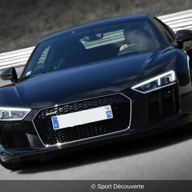 Coffret Pilotage Audi R8 V10 sur le circuit du Laquais