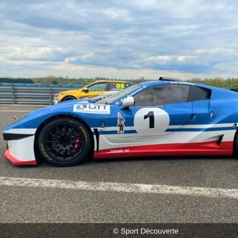 Coffret Pilotage en Ligier JS2R sur le circuit de Magny-Cours