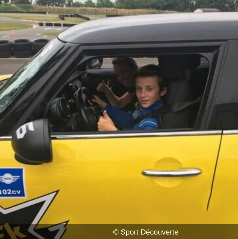 Coffret Pilotage Enfant sur le circuit de Haute Saintonge