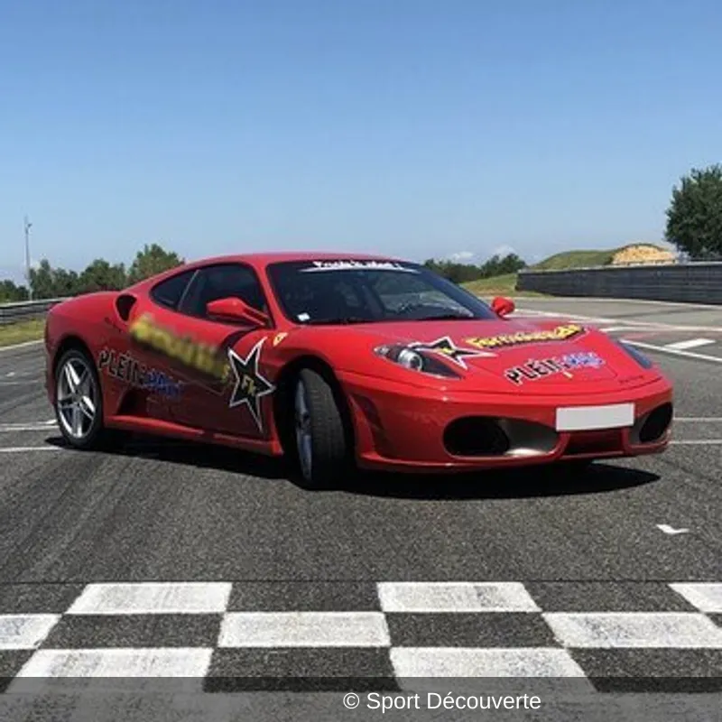 Coffret Pilotage Enfant en Ferrari F430 près d’Orléans