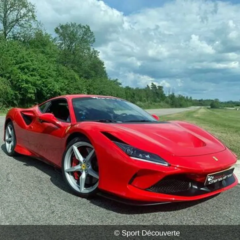 Coffret Pilotage Ferrari F8 Tributo sur le circuit de Chenevières