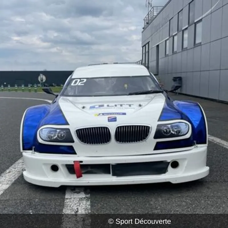 Coffret Pilotage Mitjet sur le circuit de Magny-Cours