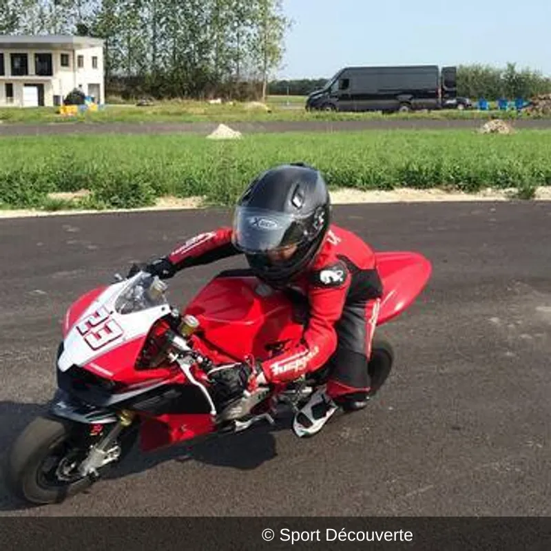 Coffret Pilotage Moto Enfant sur le circuit de Dreux