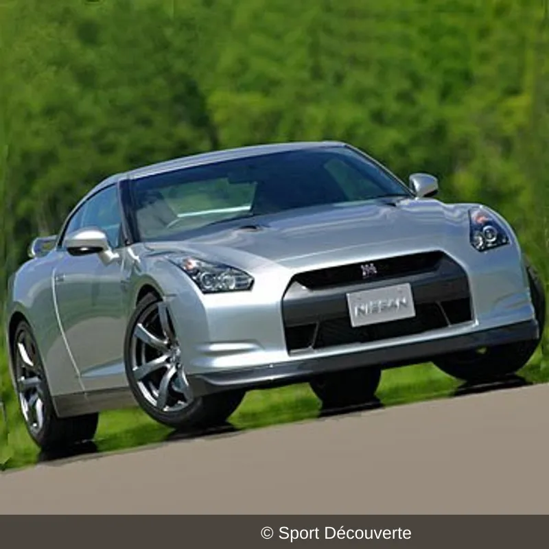 Coffret Pilotage Nissan GT-R sur le circuit de Trappes