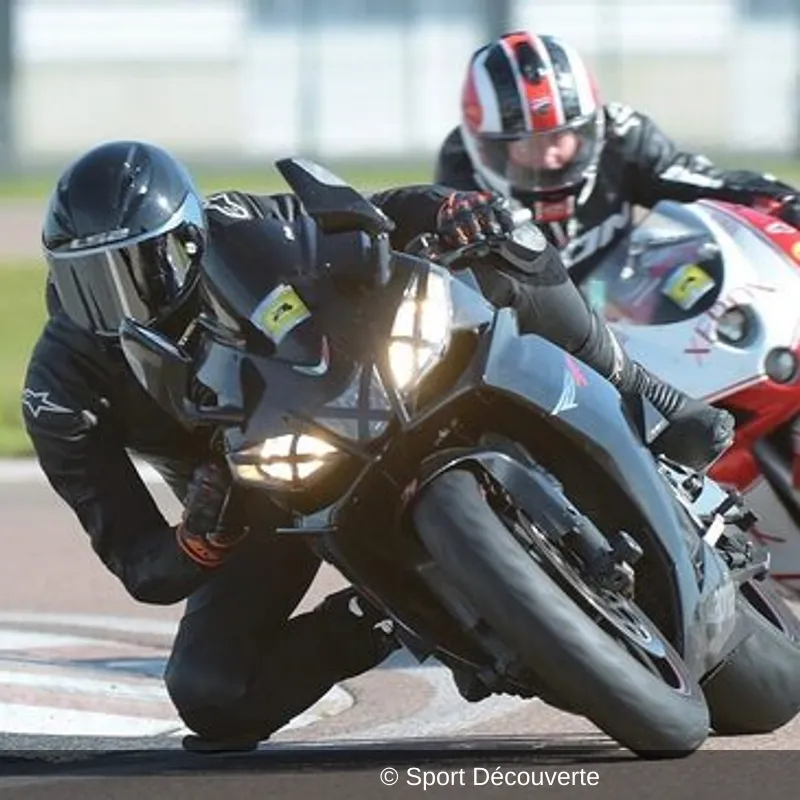 Journée de Roulage avec votre Moto sur le circuit de la Ferté Gaucher