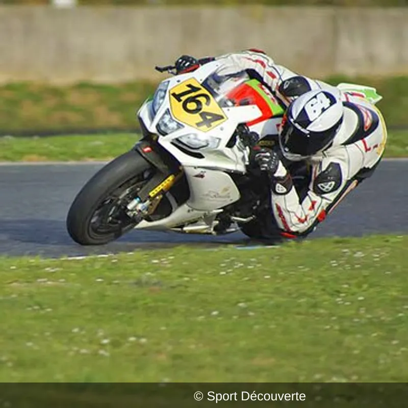 Journée de Roulage Moto sur le circuit du Val de Vienne