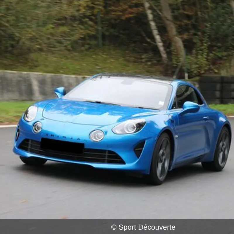 Pilotage Alpine 110S sur le circuit de Montlhéry