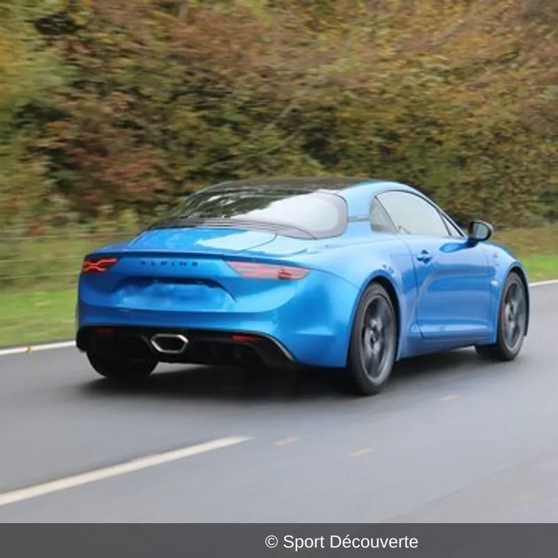 Pilotage Alpine A110S sur le circuit du Bourbonnais