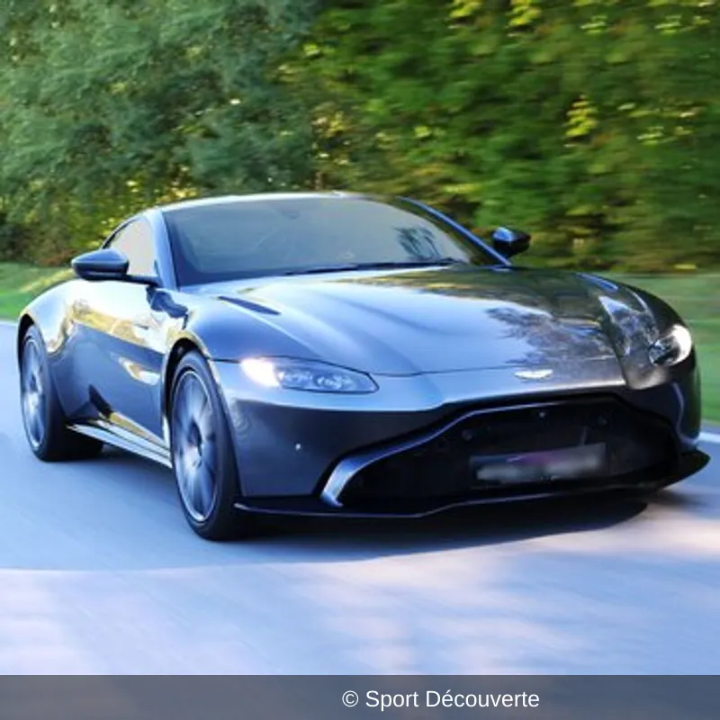 Pilotage Aston Martin Vantage sur le circuit de Trappes