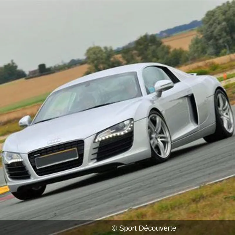 Pilotage Audi R8 sur le circuit de Saint-Dié-des-Vosges