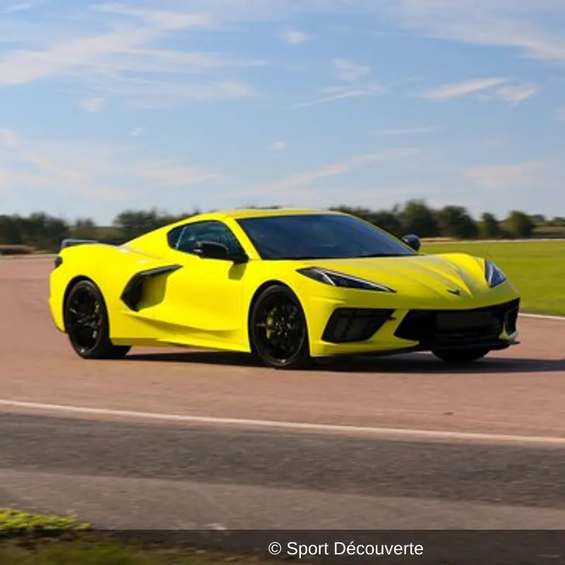 Pilotage Corvette C8 sur le circuit de Haute-Saintonge
