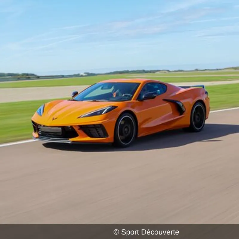 Pilotage Corvette C8 sur le circuit de La Ferté-Gaucher