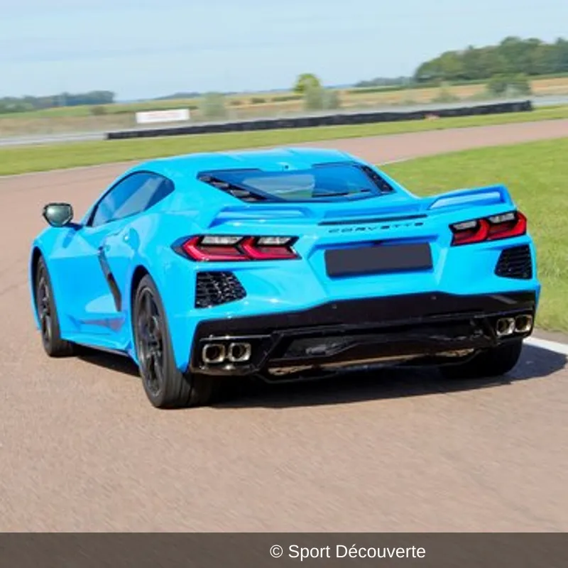 Pilotage Corvette C8 sur le circuit de Mettet