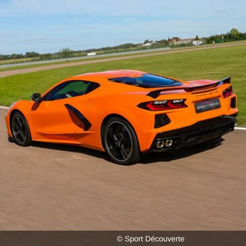 Pilotage Corvette C8 sur le circuit du Bourbonnais