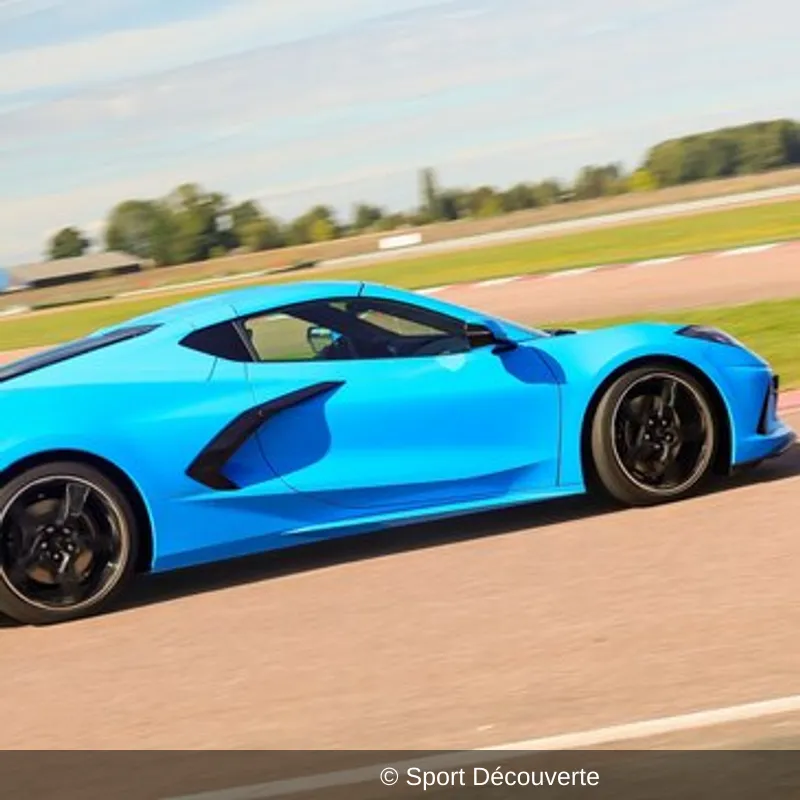 Pilotage Corvette C8 sur le circuit du Roussillon