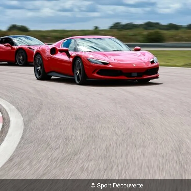 Pilotage Ferrari 296 GTB sur le circuit de Pouilly-en-Auxois