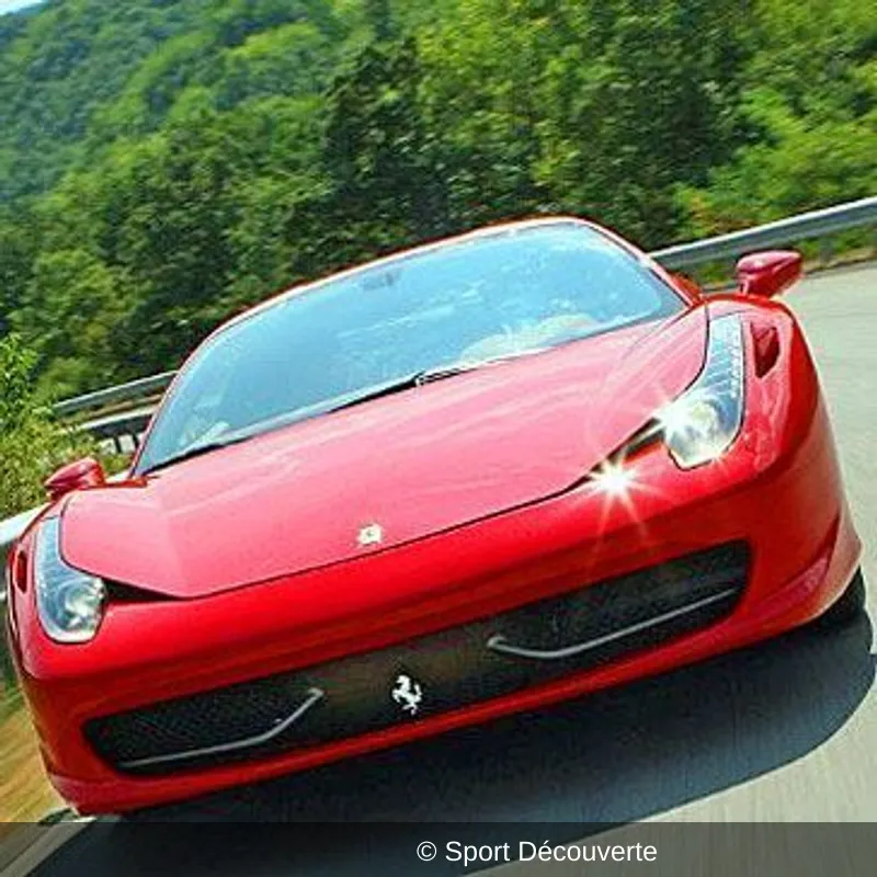 Pilotage Ferrari 458 Italia sur le circuit de Lédenon
