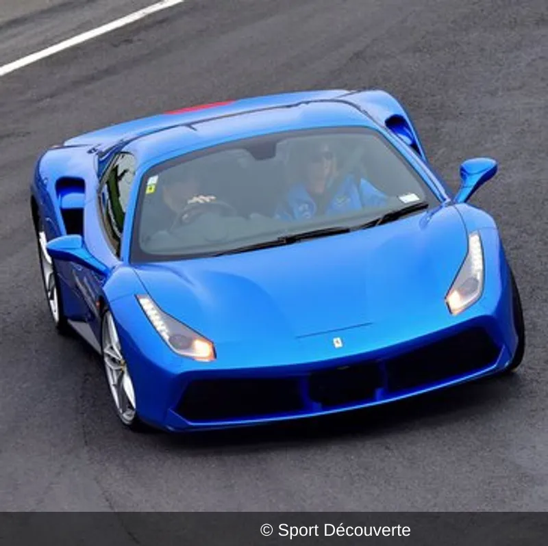 Pilotage Ferrari 488 GTB sur le circuit du Bourbonnais