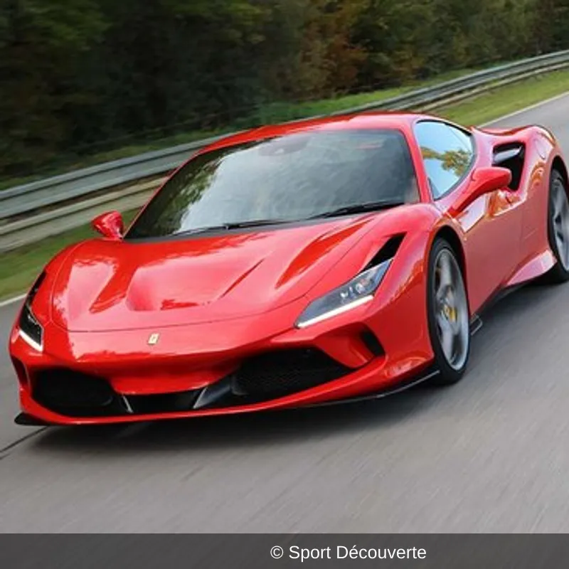 Pilotage Ferrari F8 Tributo sur le circuit d’Alès