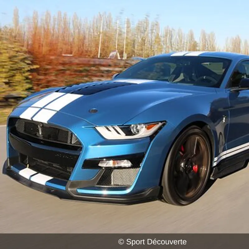 Pilotage Ford Mustang Shelby GT500 sur le circuit de la Ferté-Gaucher