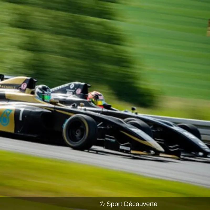 Pilotage Formule 4 sur le circuit de l’Anneau du Rhin