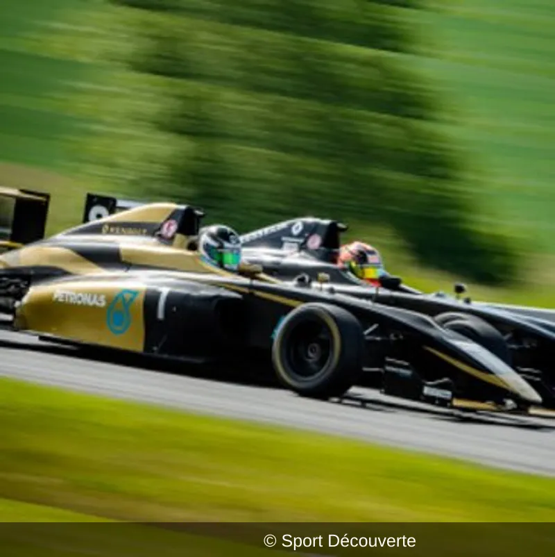 Pilotage Formule 4 sur le circuit de Saint-Dié-des-Vosges