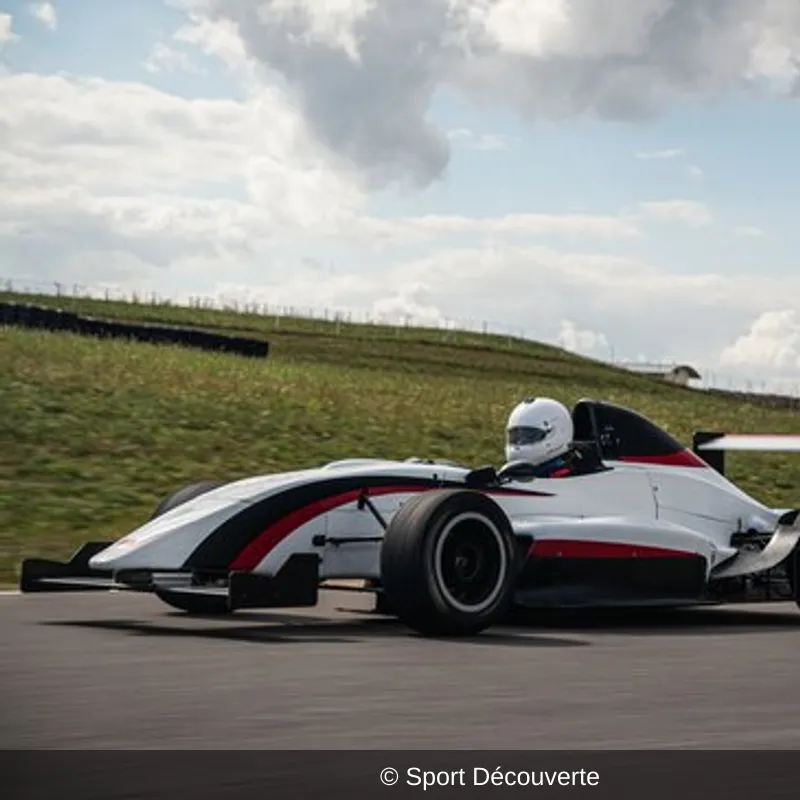 Pilotage Formule Renault 2000 sur le circuit de Mirecourt