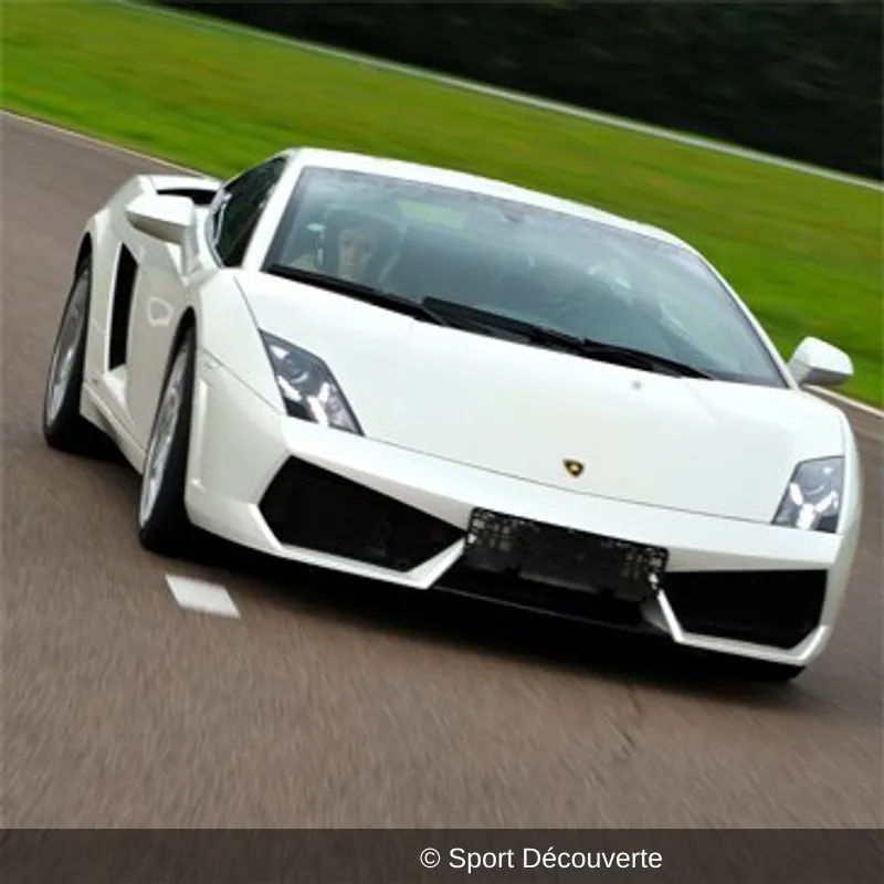 Pilotage Lamborghini Gallardo LP560 sur le circuit de Ladoux