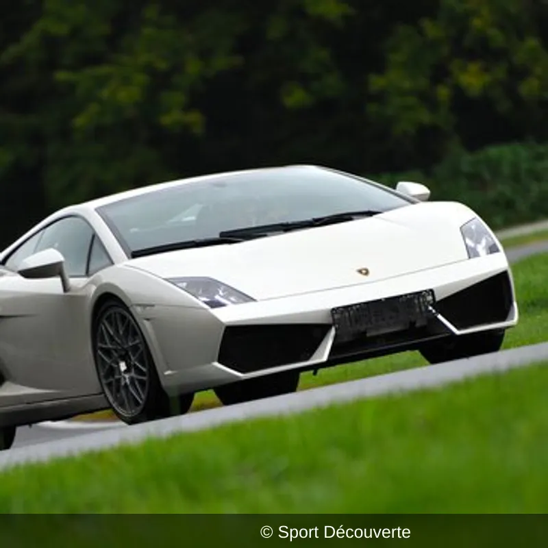 Pilotage Lamborghini Gallardo LP560 sur le circuit du Bourbonnais