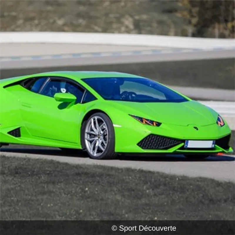 Pilotage Lamborghini Huracan sur le circuit du Laquais