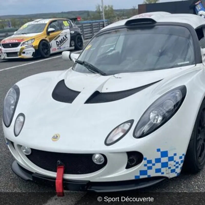 Pilotage Lotus Exige S Cup sur le circuit de Magny-Cours