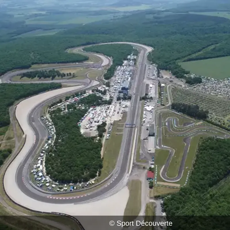 Pilotage McLaren Artura - Circuit de Dijon-Prenois