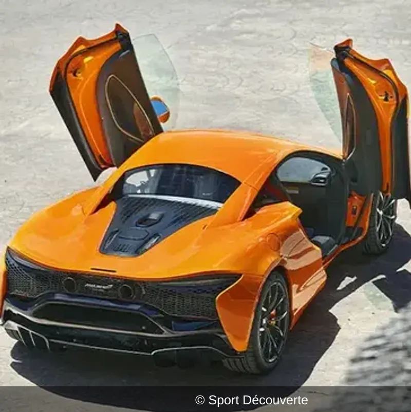 Pilotage McLaren Artura - Circuit de la Châtre