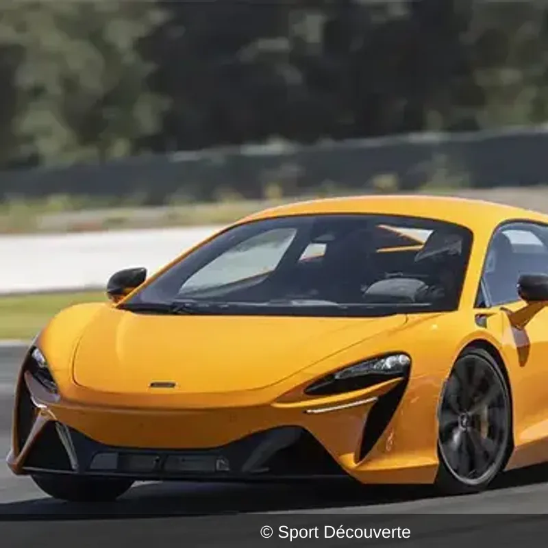 Pilotage McLaren Artura - Circuit de Nogaro