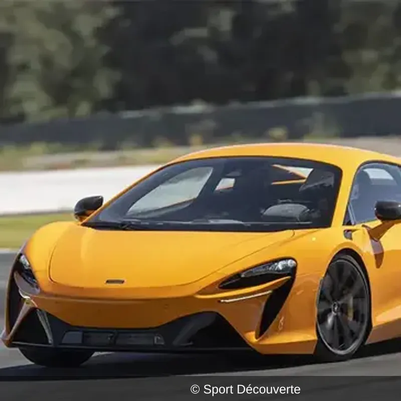 Pilotage McLaren Artura - Circuit du Bourbonnais