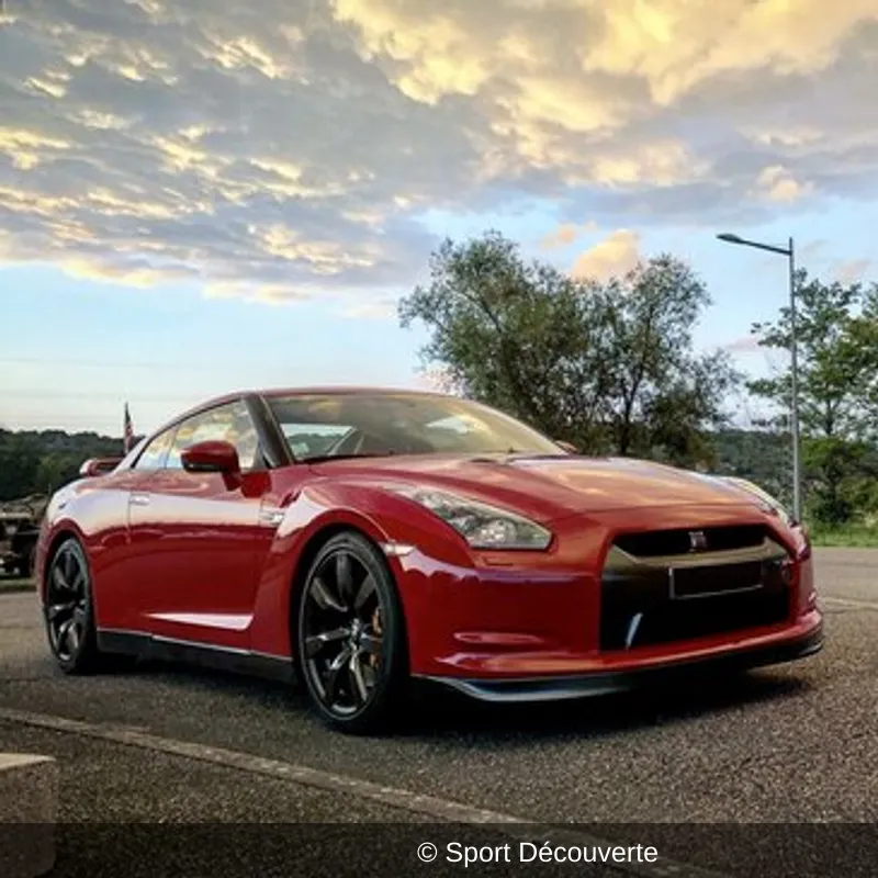 Pilotage Nissan GTR sur le circuit de l’Anneau du Rhin
