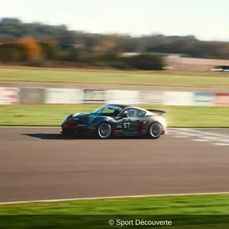 Pilotage Porsche 718 Cayman GT4 Clubsport MR - Circuit de Nogaro