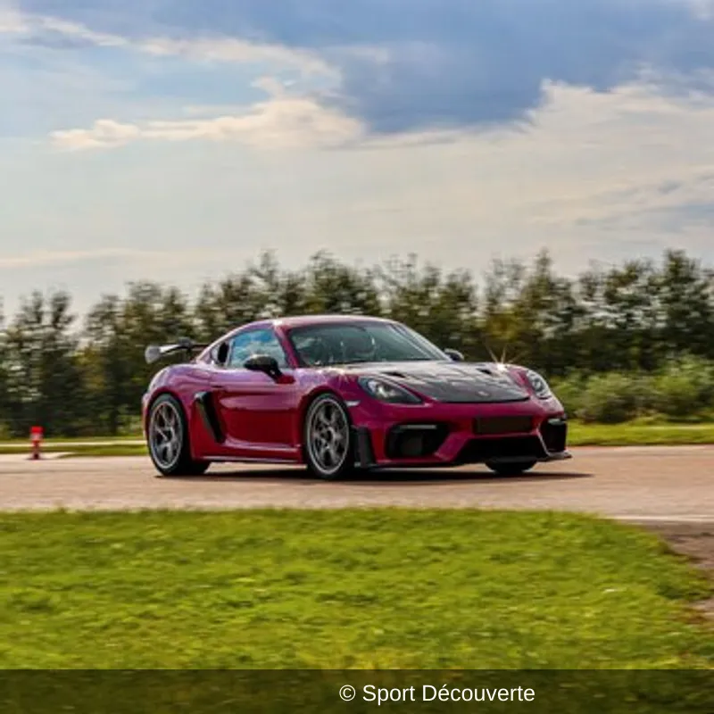 Pilotage Porsche 718 Cayman GT4 RS sur le circuit d’Alès